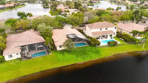 View/Area - 2943 Oakbrook Dr, Weston, FL 33332 photo 7 of 8