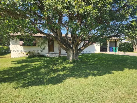 330 SW 78th Ave, Miami, FL 33144