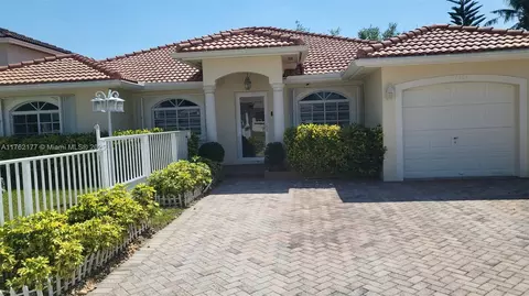 14384 SW 167th Ter, Miami, FL 33177