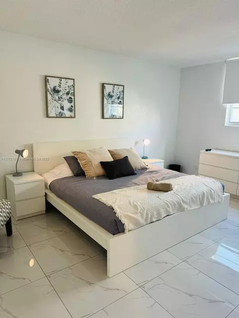 3901 S Ocean Dr #10G, Hollywood, FL 33019