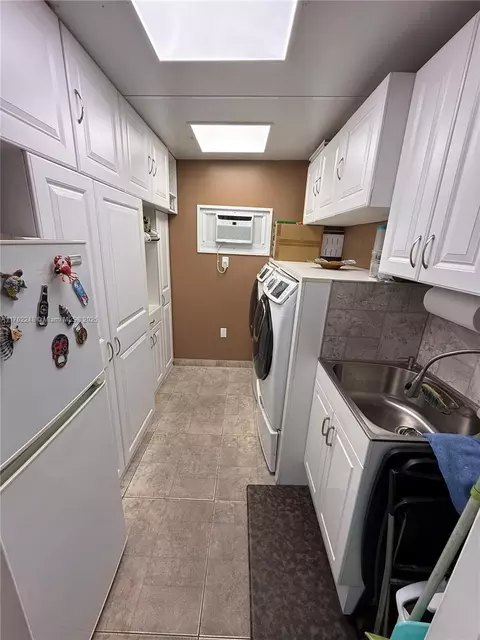 Undisclosed, Hialeah, FL 33018 photo 12