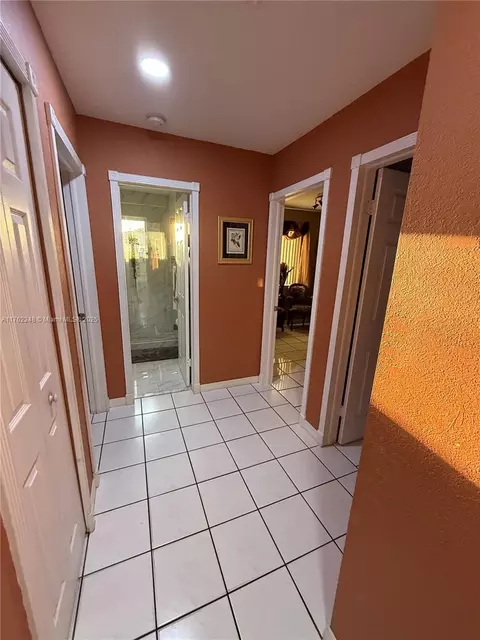 Undisclosed, Hialeah, FL 33018 photo 10
