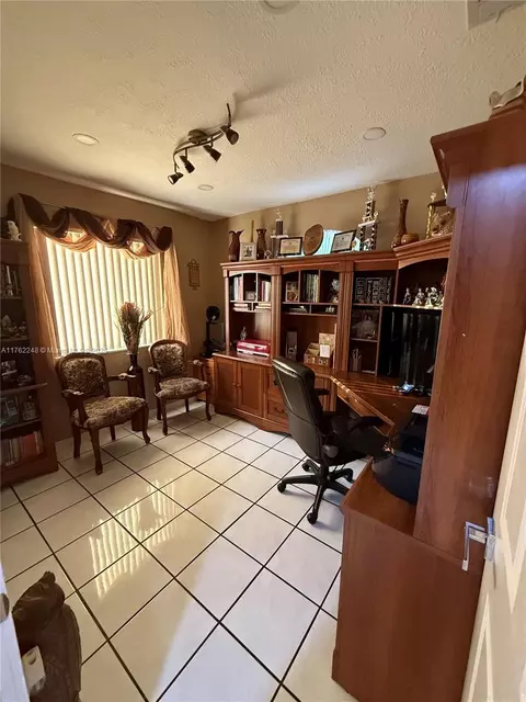Undisclosed, Hialeah, FL 33018 photo 23