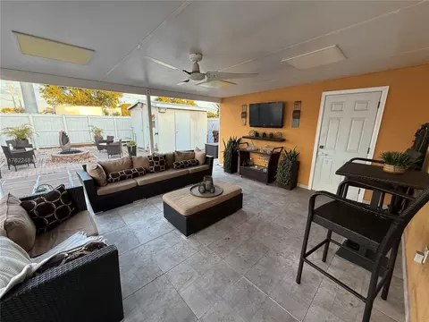 Undisclosed, Hialeah, FL 33018 photo 26