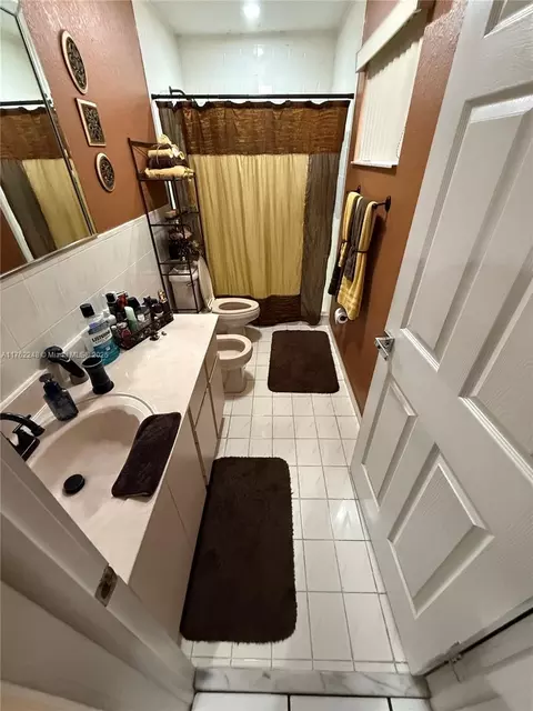 Undisclosed, Hialeah, FL 33018 photo 3