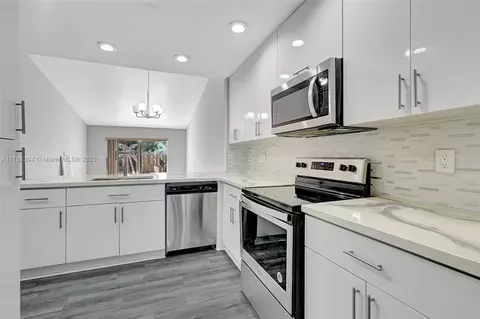2307 N 37th Ave #0, Hollywood, FL 33021