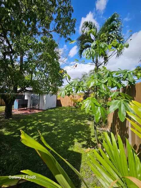 Exterior - 653 E 43rd St, Hialeah, FL 33013 photo 8 of 9