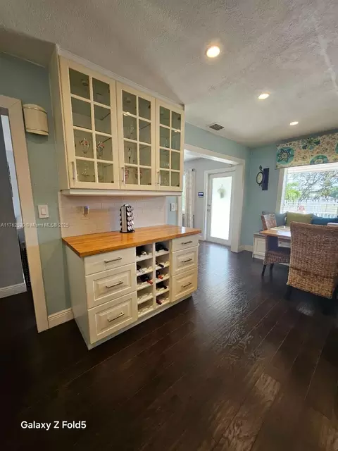 Kitchen - 653 E 43rd St, Hialeah, FL 33013 photo 4 of 5