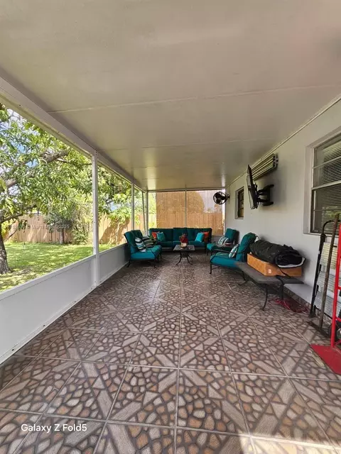 Exterior - 653 E 43rd St, Hialeah, FL 33013 photo 3 of 9