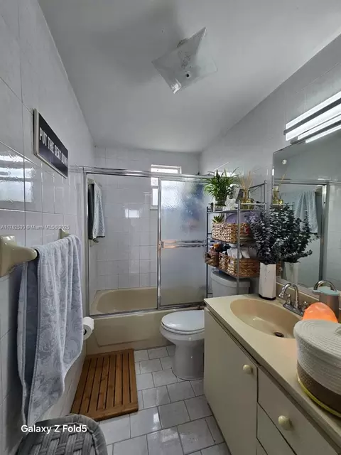Other - 653 E 43rd St, Hialeah, FL 33013 photo 12 of 18