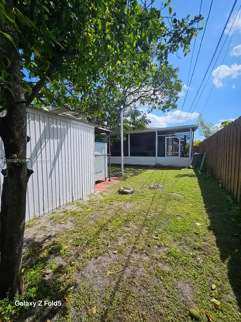 Exterior - 653 E 43rd St, Hialeah, FL 33013 photo 9 of 9