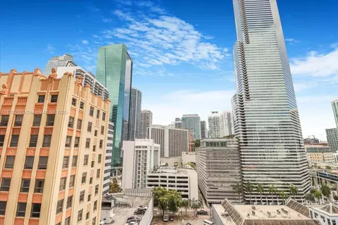 151 SE 1st St #1011, Miami, FL 33131