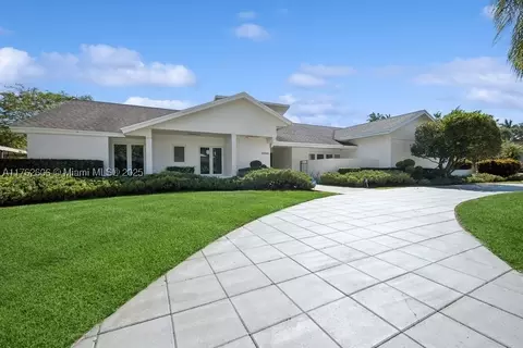 10342 SW 141st St, Miami, FL 33176