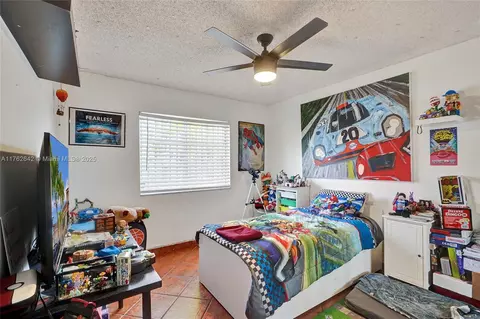 Bedroom - 3355 W 68th St Unit #120, Hialeah, FL 33018 photo 3 of 3