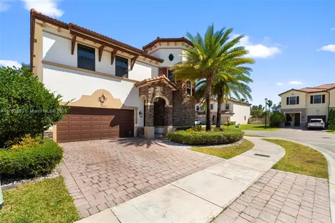 9805 NW 86th Ter, Doral, FL 33178