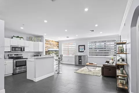 4404 SW 160th Ave #824, Miramar, FL 33027