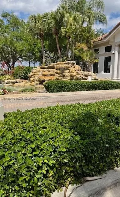854 NW 170th Ter #854, Pembroke Pines, FL 33028