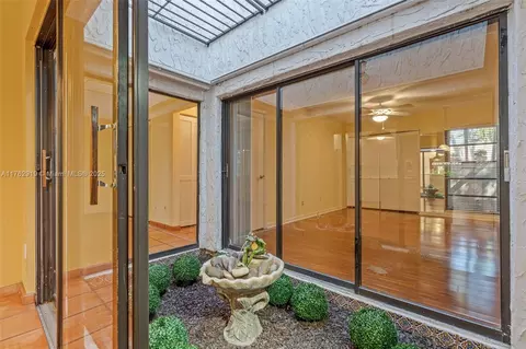Exterior - 8564 SW 114th Ct #8564, Miami, FL 33173 photo 6 of 14