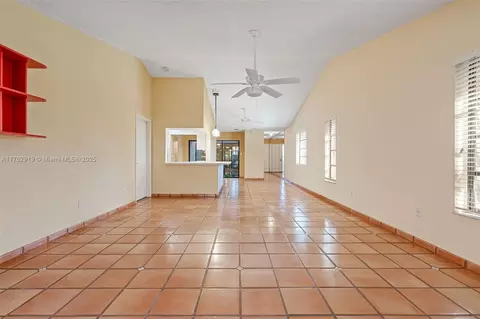 Living - 8564 SW 114th Ct #8564, Miami, FL 33173 photo 6 of 9