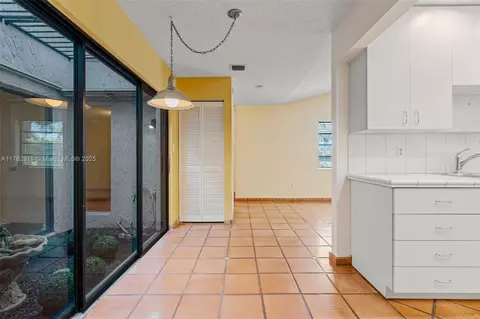 Entry Way - 8564 SW 114th Ct #8564, Miami, FL 33173 photo 2 of 2