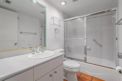 Bath - 8564 SW 114th Ct #8564, Miami, FL 33173 photo 2 of 4