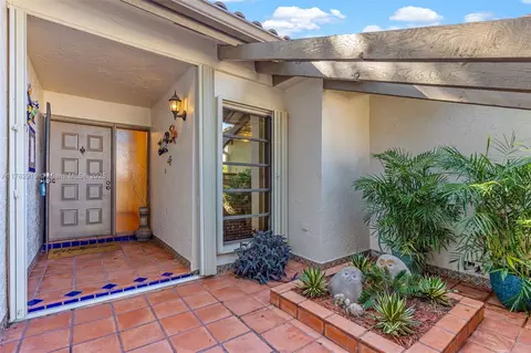 Exterior - 8564 SW 114th Ct #8564, Miami, FL 33173 photo 2 of 14