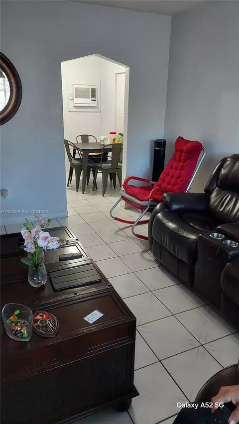 Undisclosed, Hialeah, FL 33010 photo 6