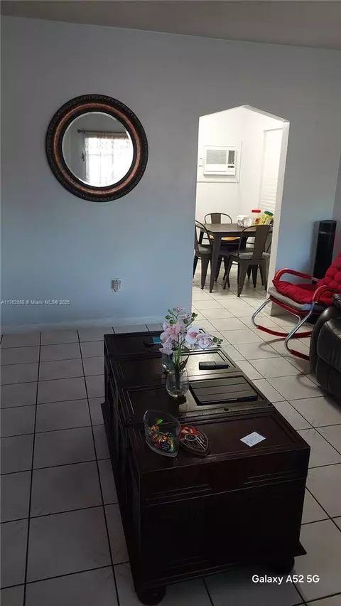 Undisclosed, Hialeah, FL 33010 photo 7