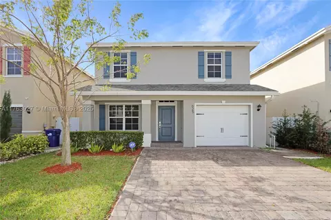 625 NE 5th St, Florida City, FL 33034