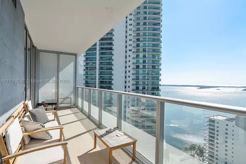 1300 Brickell Bay Dr #2404, Miami, FL 33131