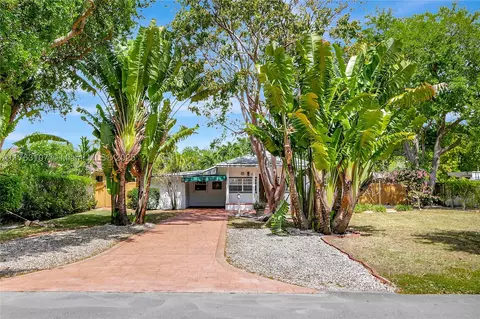 521 Wren Ave, Miami Springs, FL 33166