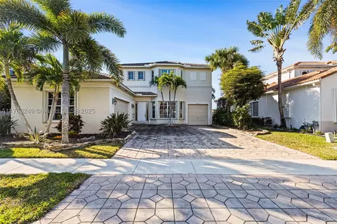 1270 Beacon Cir, Wellington, FL 33414