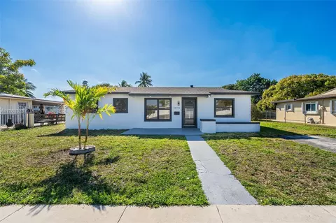 18710 NW 48th Pl, Miami Gardens, FL 33055