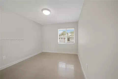 19081 NW 77th Ct, Hialeah, FL 33015 photo 16
