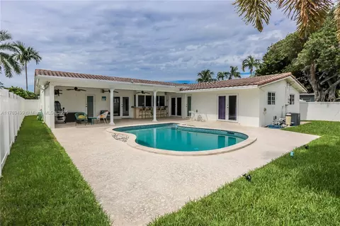 1015 S 13th Ave, Hollywood, FL 33019
