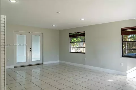 Living - 1231 E 8th Ave, Hialeah, FL 33010 photo 4 of 4