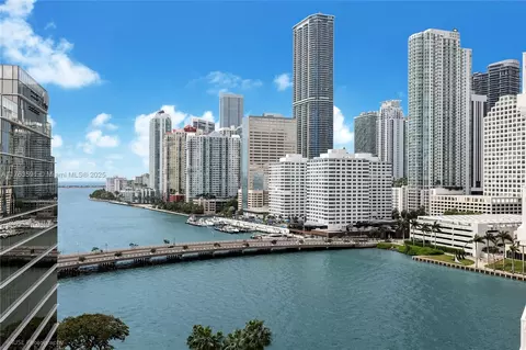 701 Brickell Key Blvd #1510, Miami, FL 33131