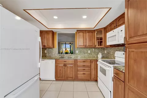 7311 NW 18th St #204, Margate, FL 33063 photo 8