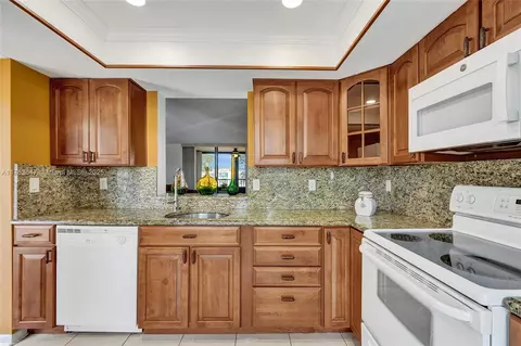 7311 NW 18th St #204, Margate, FL 33063 photo 6