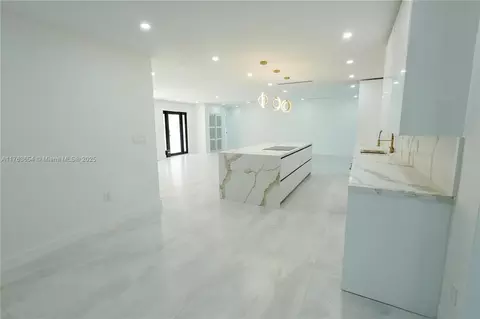 15710 SW 87th Ct, Palmetto Bay, FL 33157