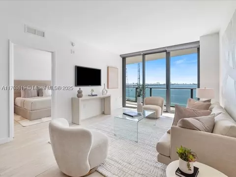 460 NE 28th St #907, Miami, FL 33137