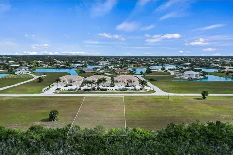 17087 Acapulco Rd, Punta Gorda, FL 33955