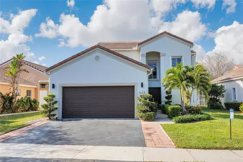 624 Stanton Dr, Weston, FL 33326