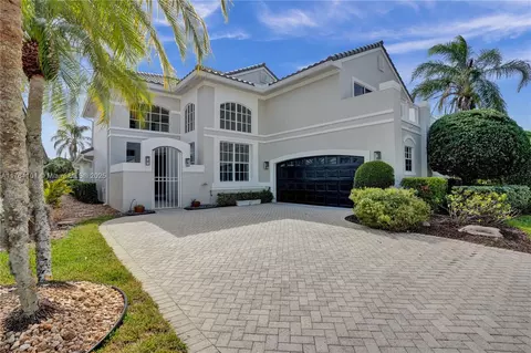 8272 Bob O Link Dr, West Palm Beach, FL 33412
