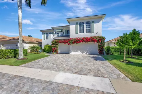 529 Les Jardin Dr, Palm Beach Gardens, FL 33410