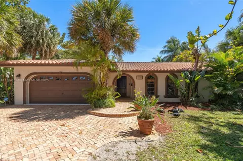 14841 Dade Pine Ave, Miami Lakes, FL 33014 photo 1
