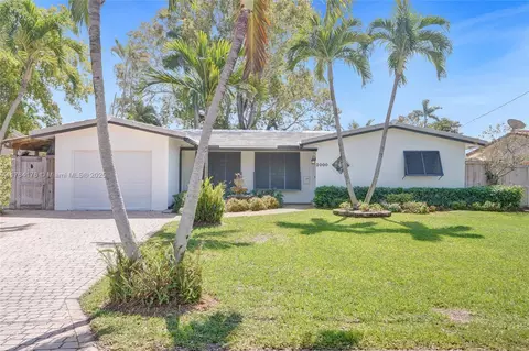 2000 NW 34th St, Oakland Park, FL 33309