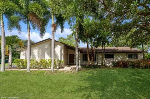 27820 SW 164th Ct, Homestead, FL 33031