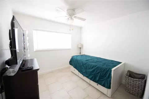 Bedroom - 130 W 36th St, Hialeah, FL 33012 photo 2 of 5