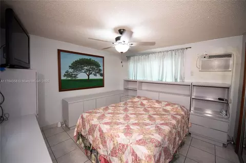 Bedroom - 130 W 36th St, Hialeah, FL 33012 photo 3 of 5